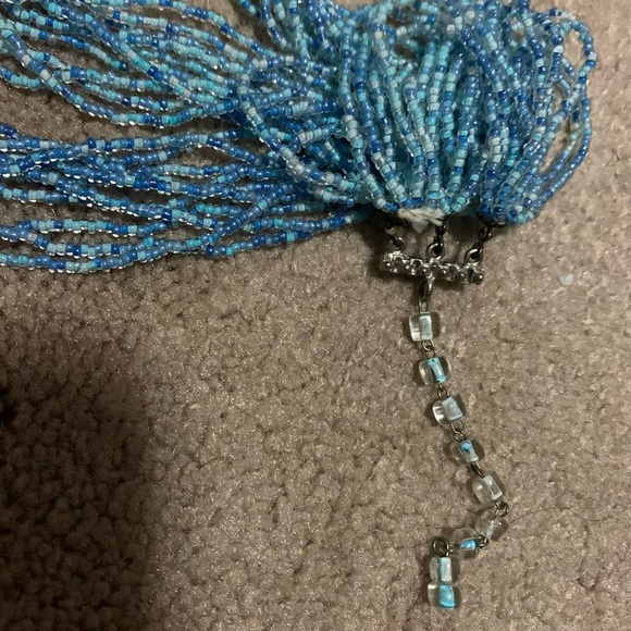 VTG MCM multi-strand seed bead necklace, brooch and one clip earring - Picture 3 of 7